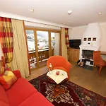 Jufa Alpenhotel Hotel 4*