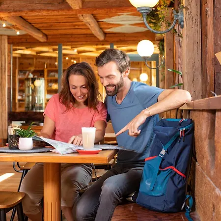 Hotell Jufa Alpenhotel 4*