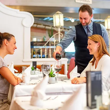 Jufa Alpenhotel Hotell