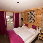 Jufa Alpenhotel فندق