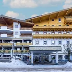 فندق Jufa Alpenhotel