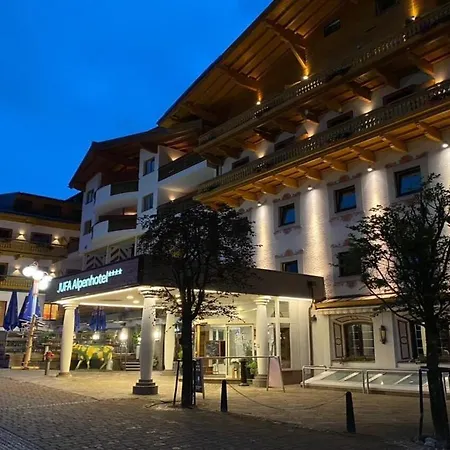 Hotel Jufa Alpenhotel 4*