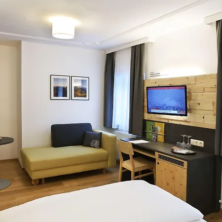 Jufa Alpenhotel 4*