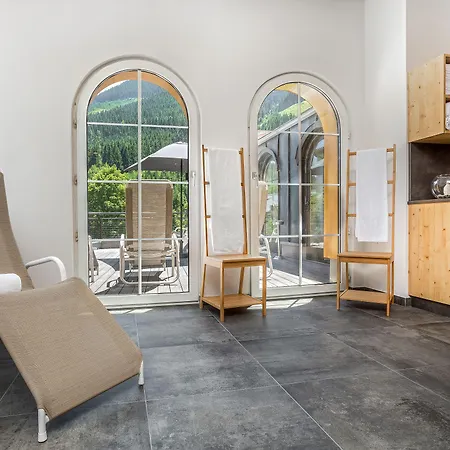 Jufa Alpenhotel ザールバッハ・ヒンターグレム