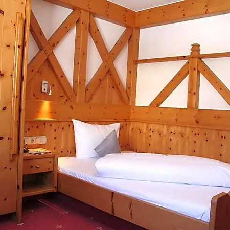 Hotel Jufa Alpenhotel 4*